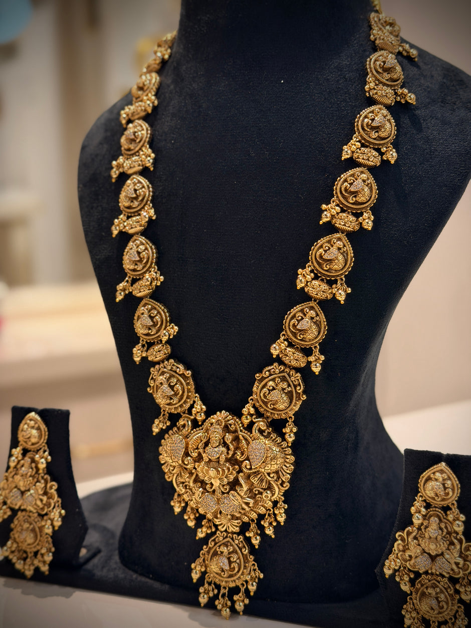 Goddess Lakshmi Pendant Long Necklace Set