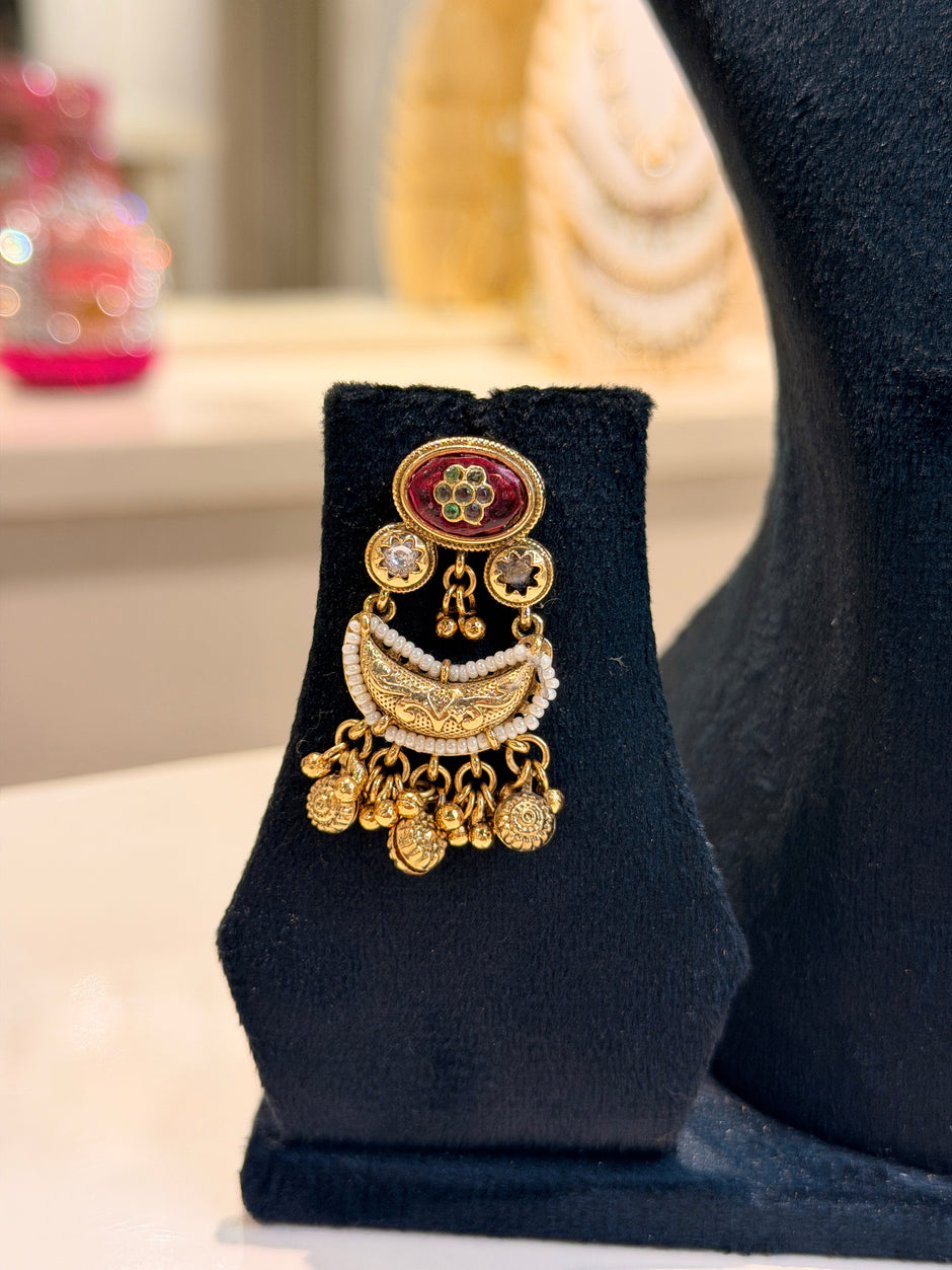 Heritage Crescent Drop Choker Set