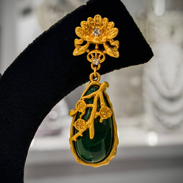 Gold Green Teardrop Vine Earrings Set