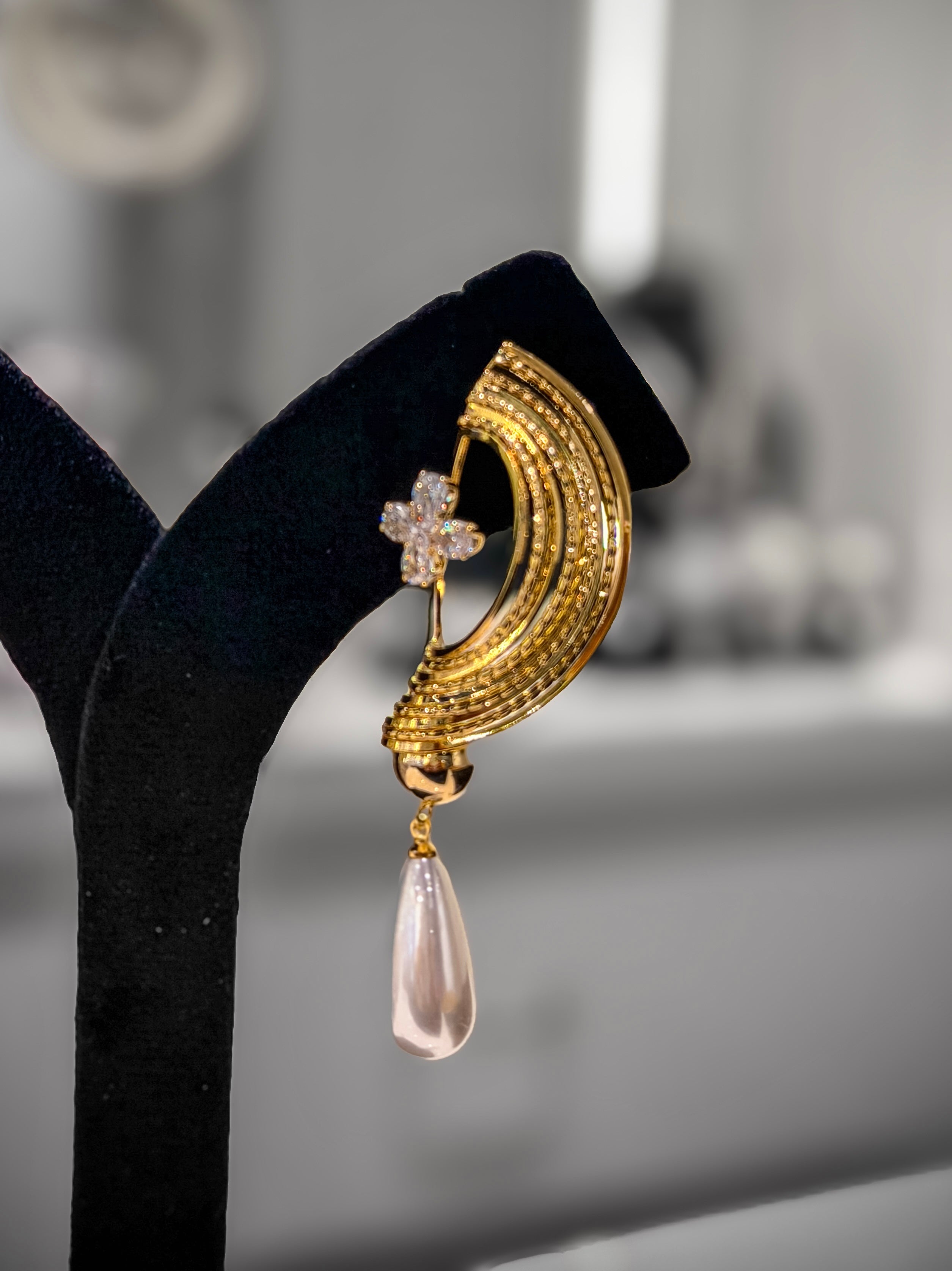 Gold Arc Pearl Drop Dangler Earrings Set
