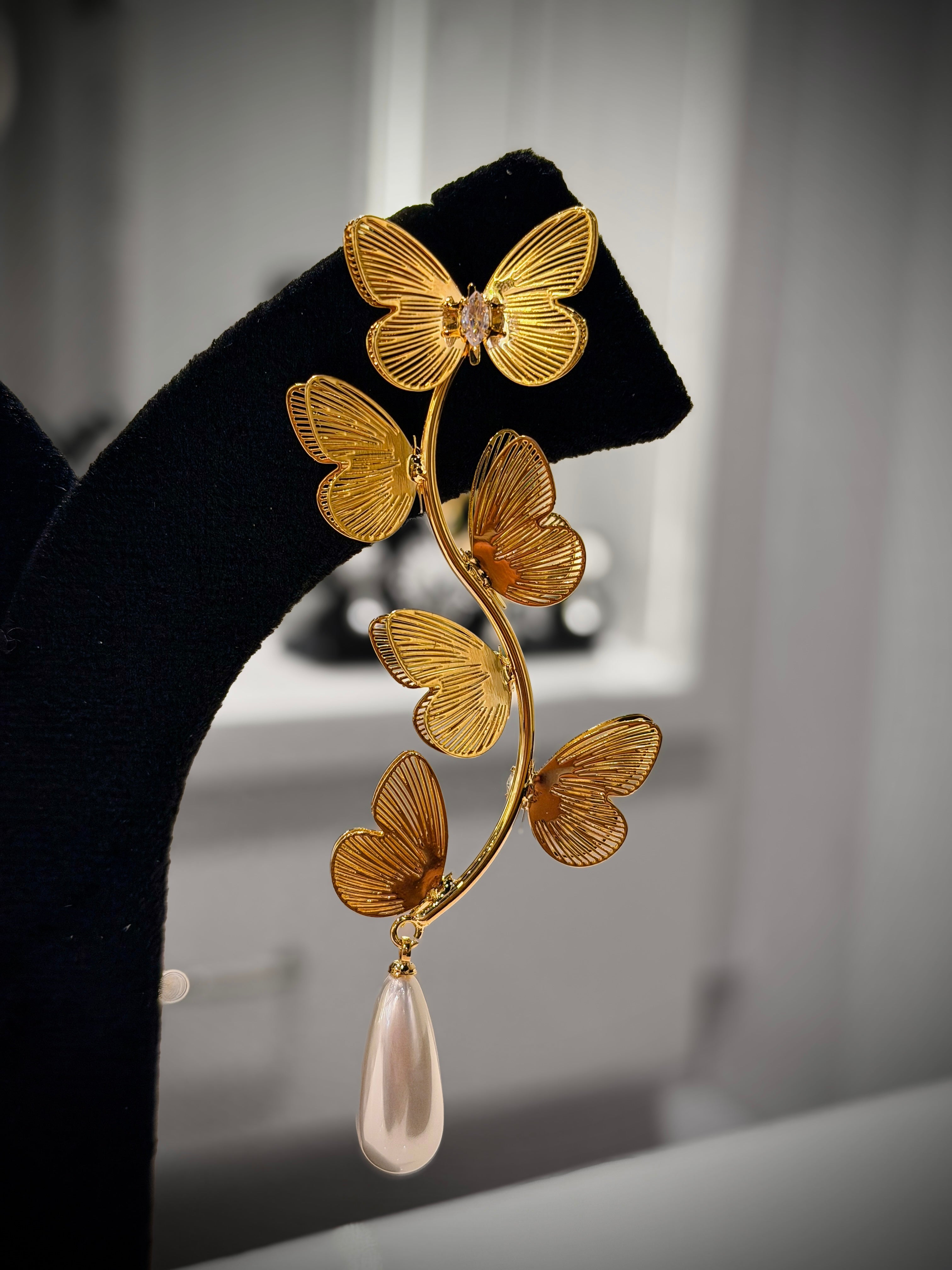 Gold Butterfly Vine Pearl Dangler Earrings Set