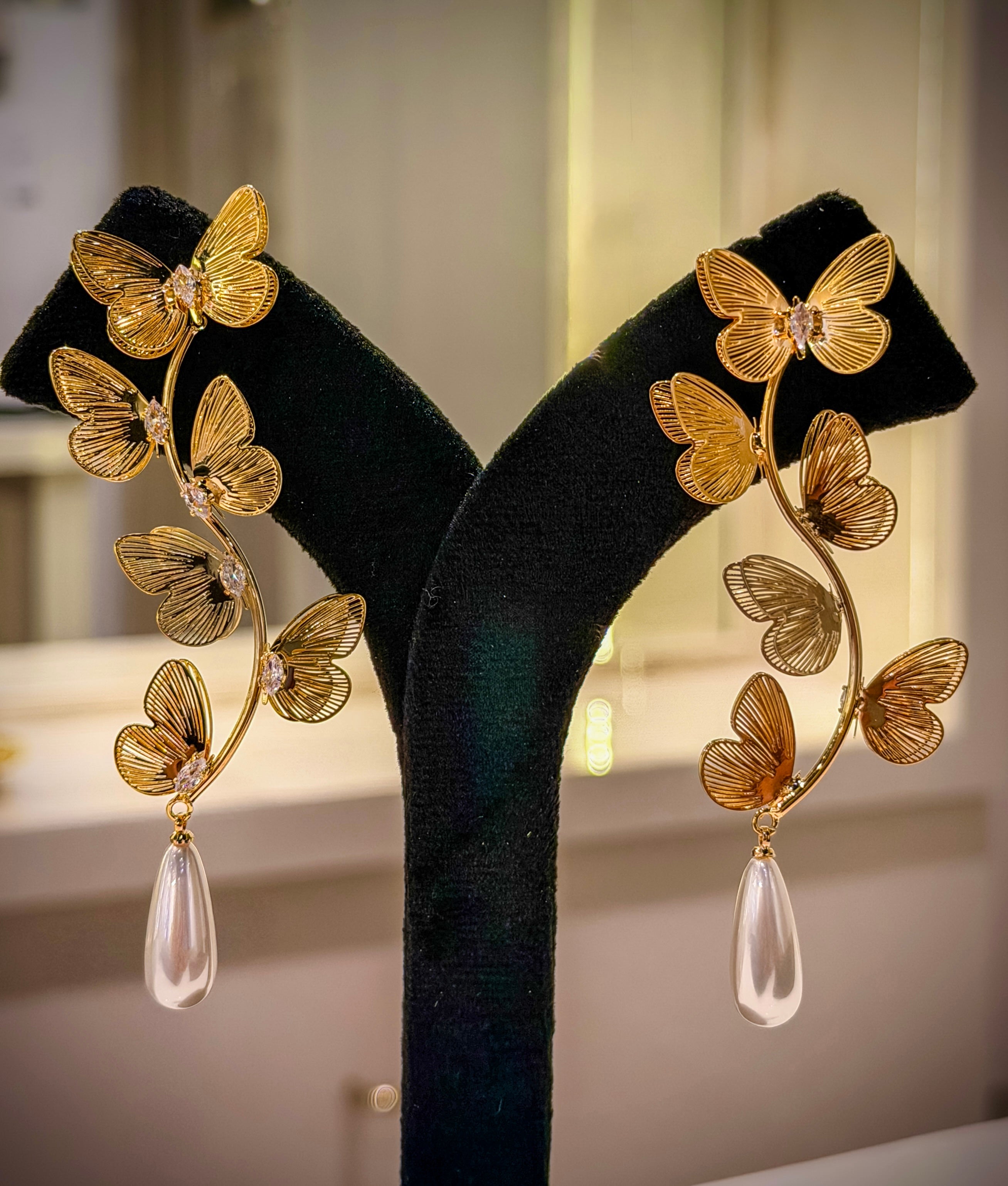 Gold Butterfly Vine Pearl Dangler Earrings Set