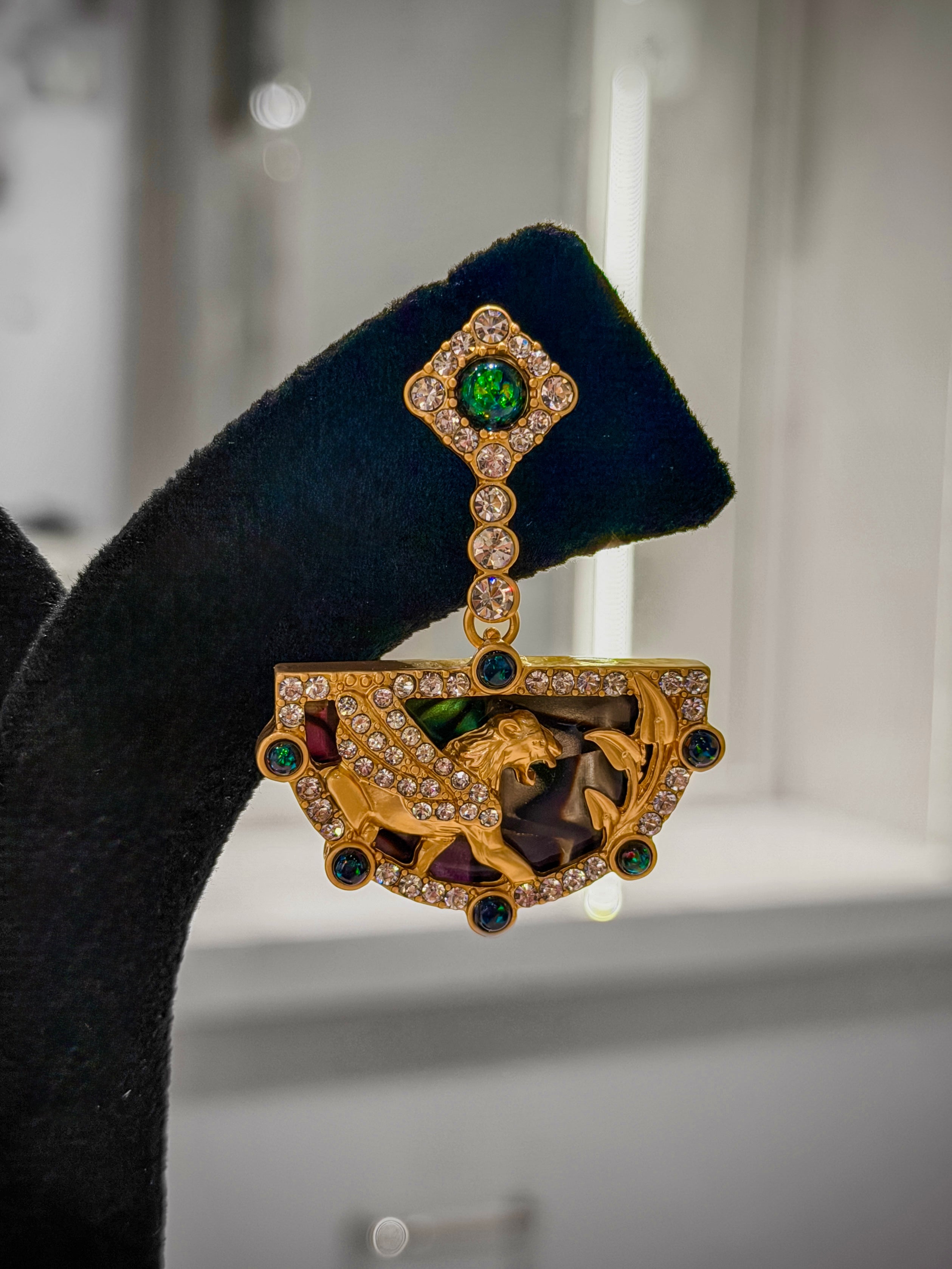 Gold Royal Lioness Dangle Earrings Set