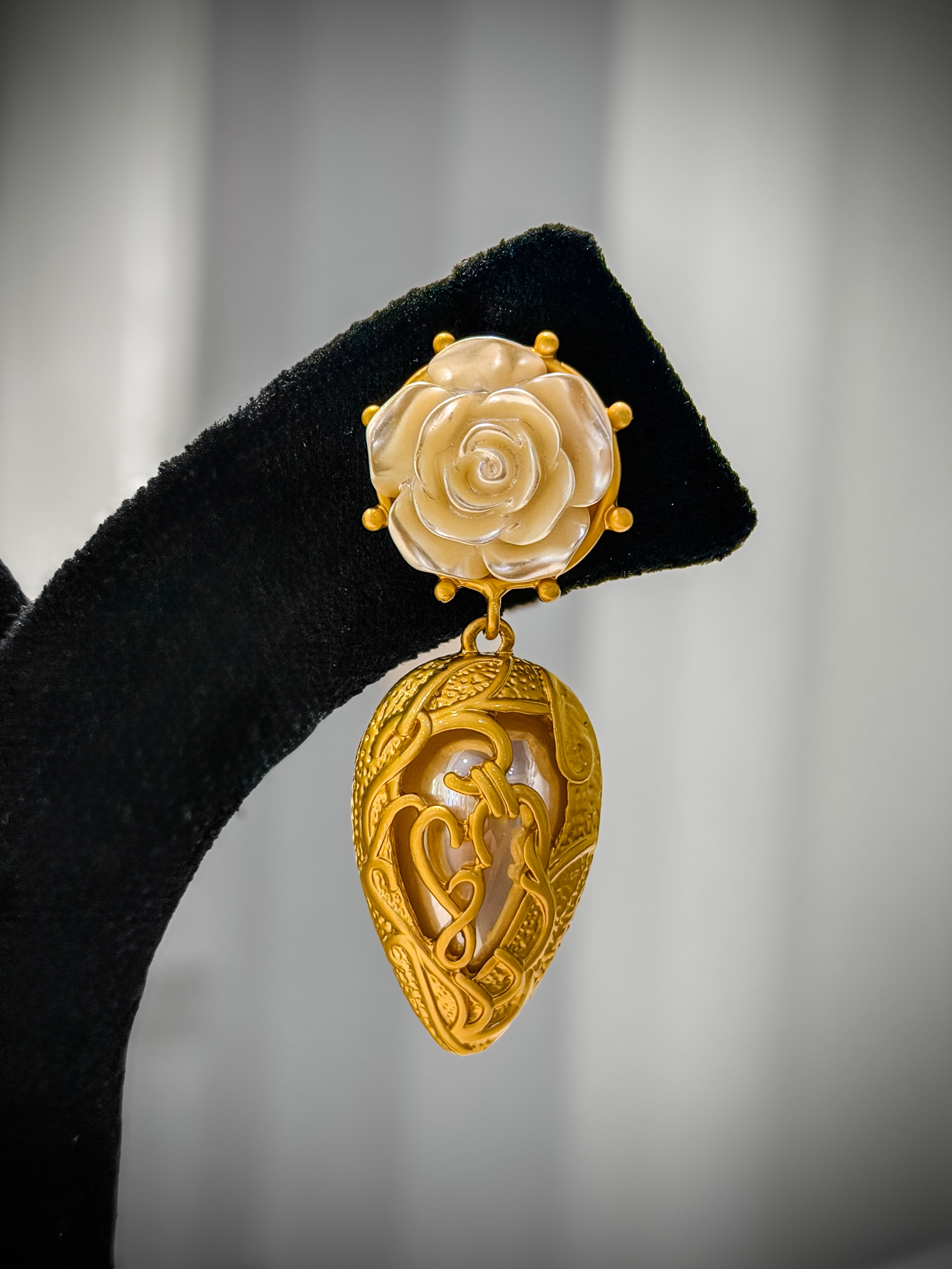 Gold Rose Studs Dangle Earrings Set