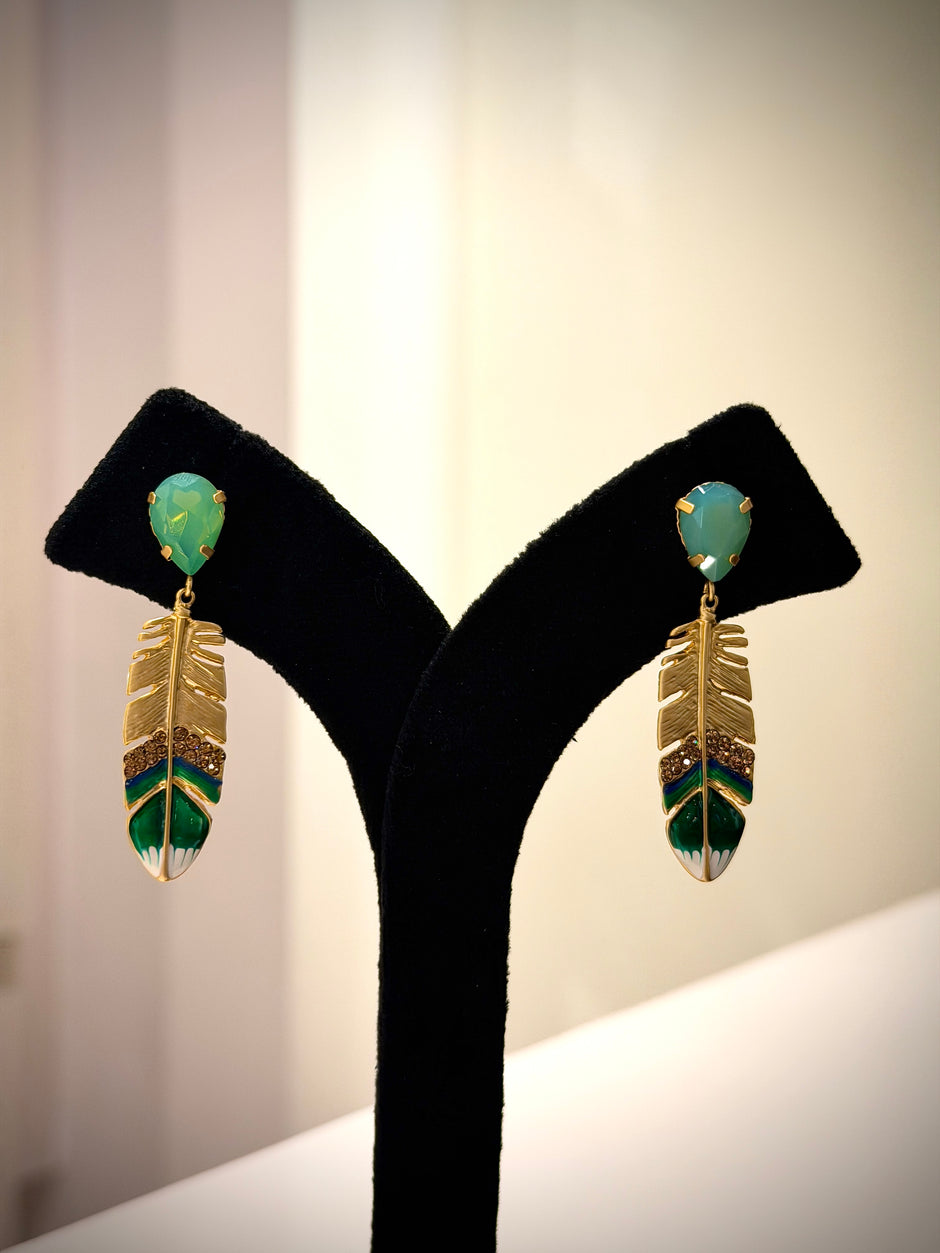 Gold Safire Feather Dangler Earrings Set