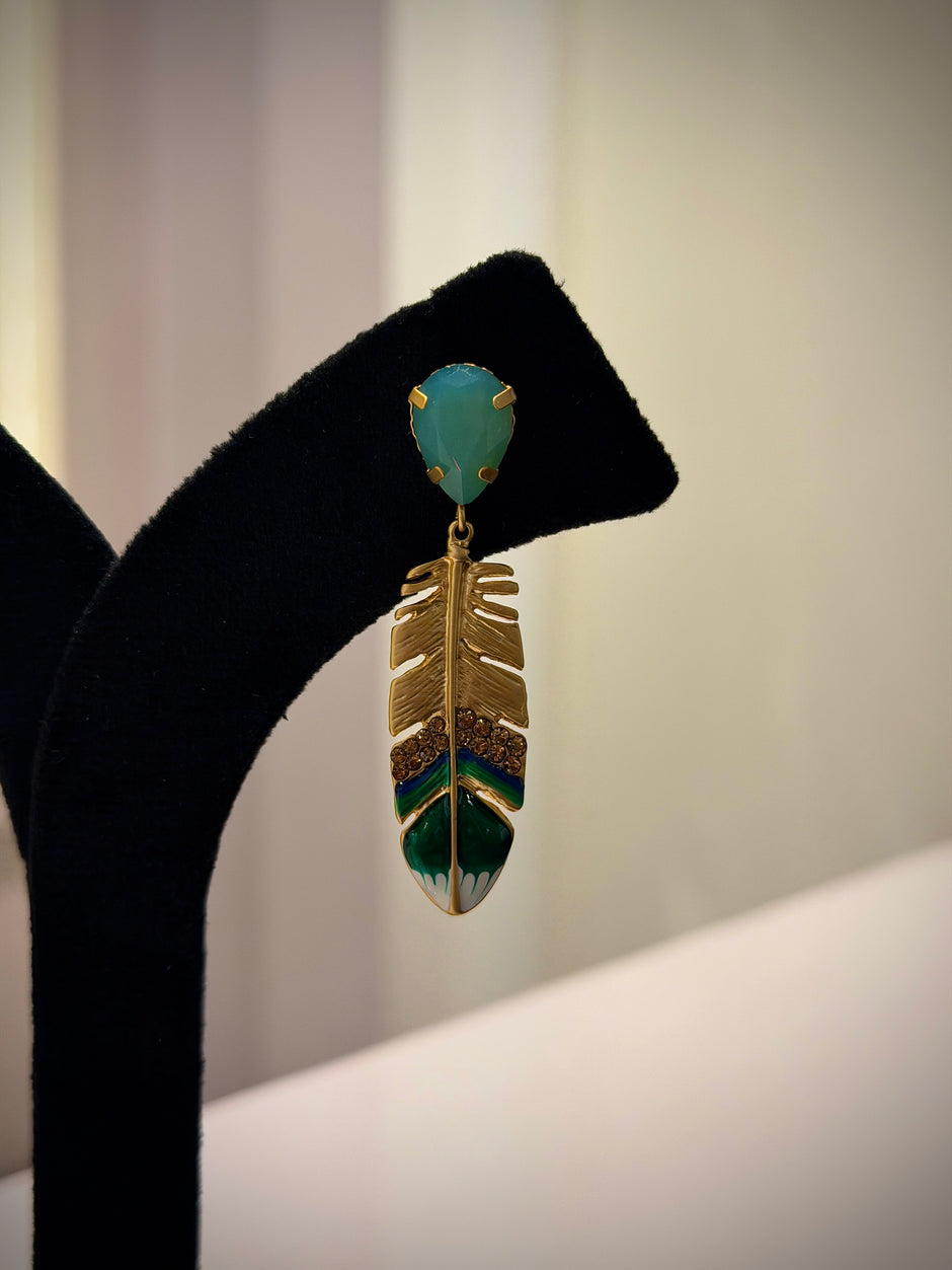 Gold Safire Feather Dangler Earrings Set