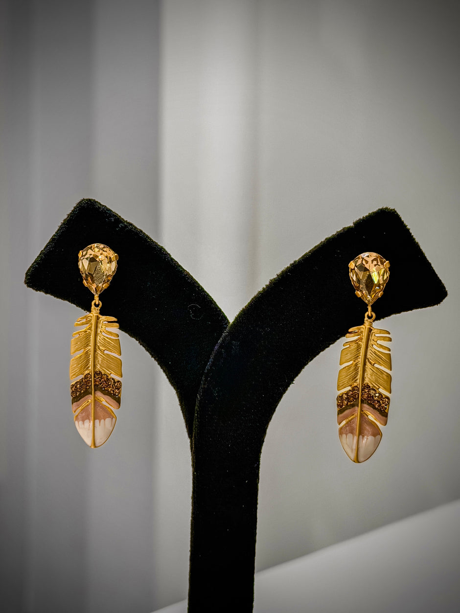 Gold Safire Feather Dangler Earrings Set