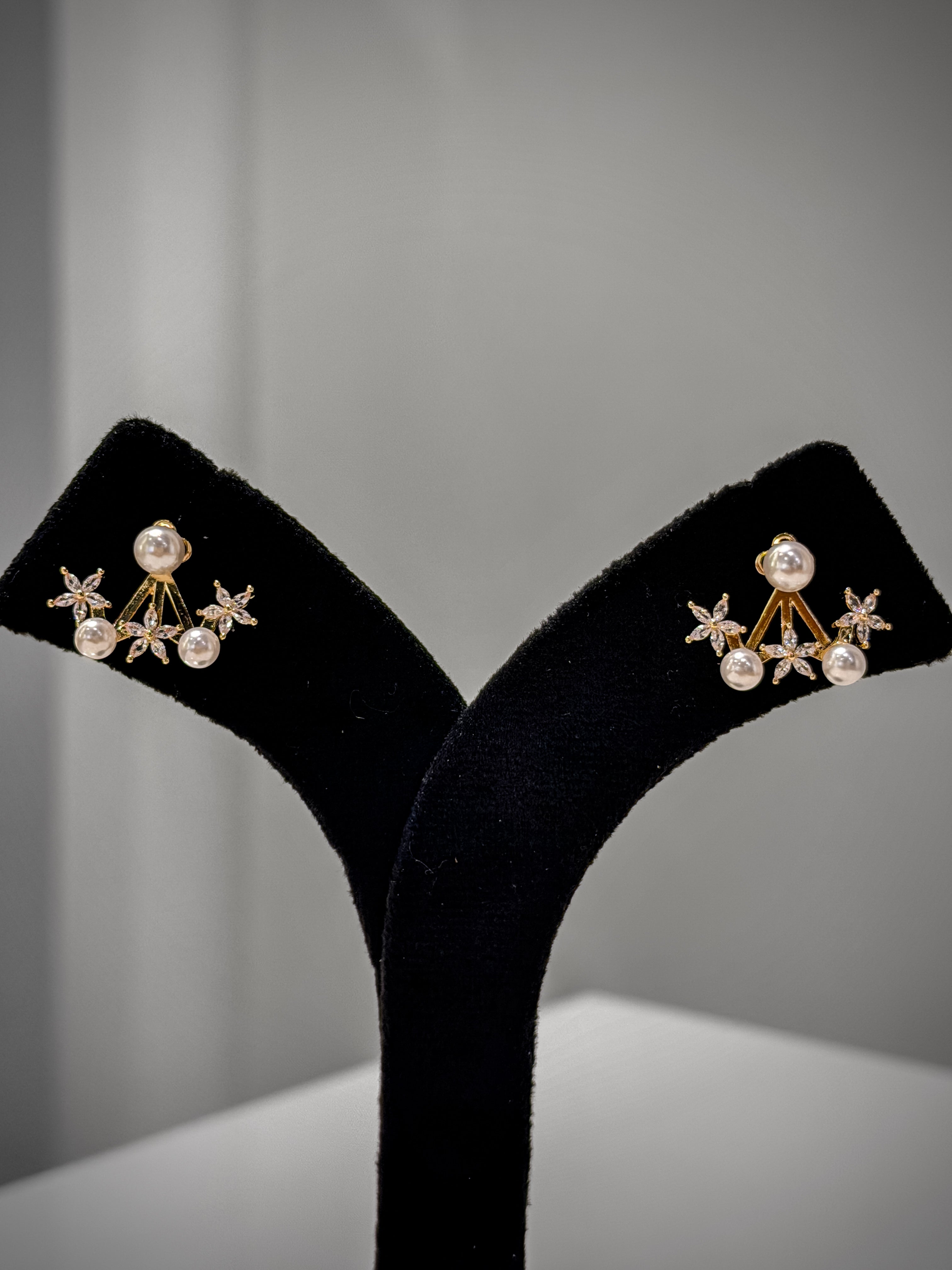 Gold Pearl Crystal Stud Earrings Set
