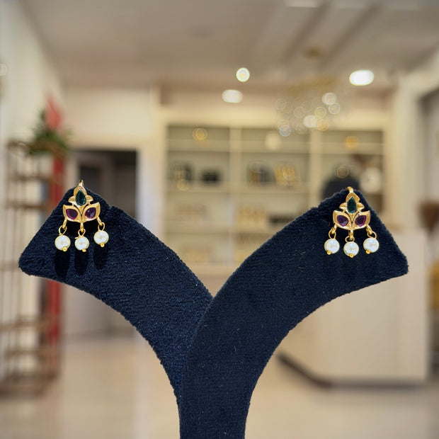 Traditional Kundan Pearl Drop Bugadi / Tops Ear Cuff