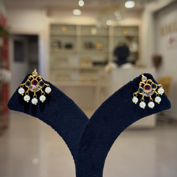 Graceful Kundan Pearl Drop Bugadi / Tops Ear Cuffs