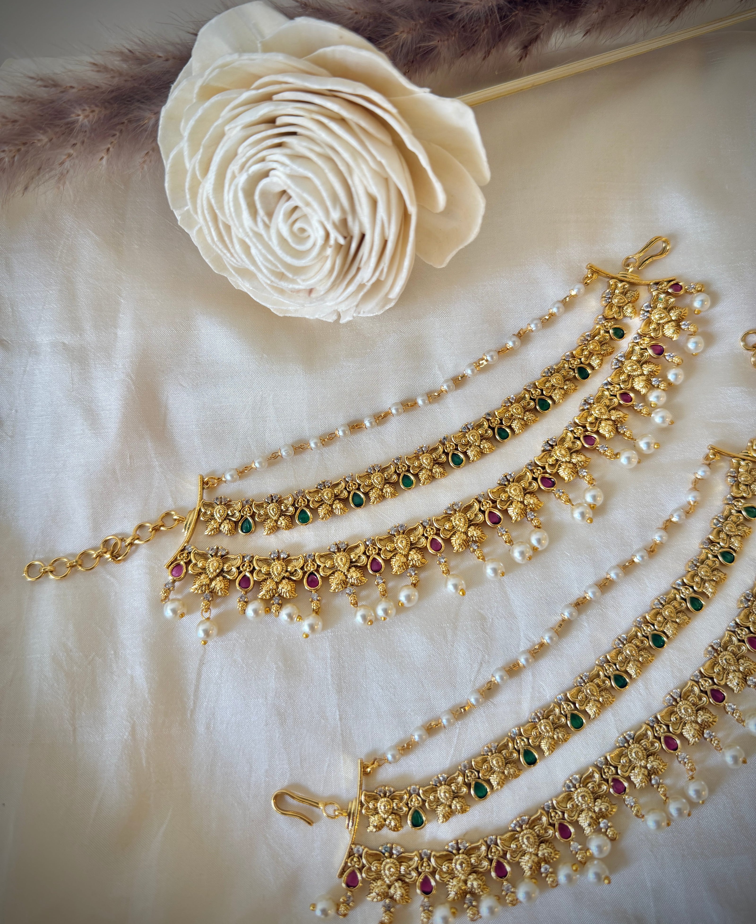 Elegant Butterfly Design Pearl Blossom Maati