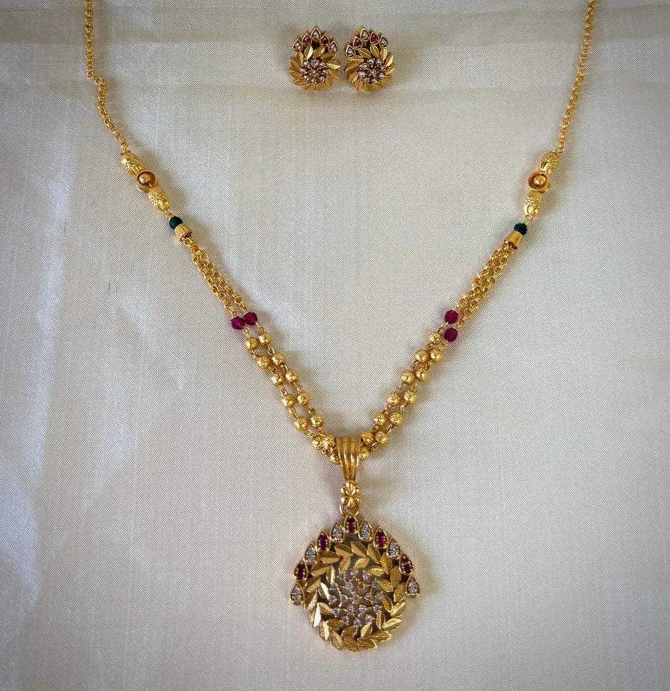 Gold Ruby Emerald Beaded Floral Pendant Designer Chain Set