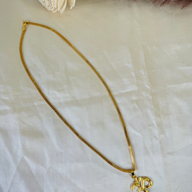 Golden Big Om ॐ Pendant With Mesh Chain