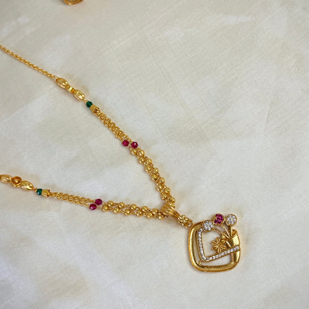 Elegant Gold Open Square Floral Pendent Beaded Designer Chain Set
