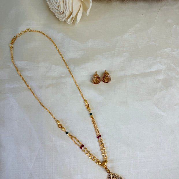 Antique Gold Leaf Design Teardrop Pendent With Bead Chain Set