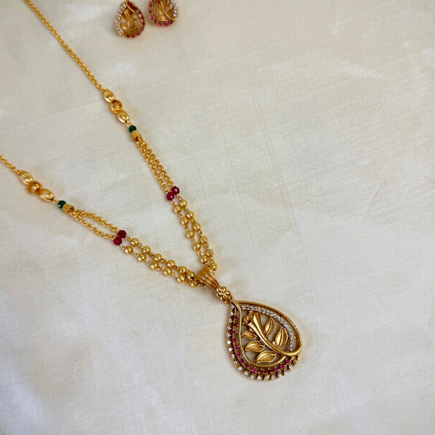 Antique Gold Leaf Design Teardrop Pendent With Bead Chain Set
