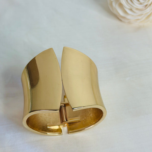 Gold-Plated Wide Split Curved Glossy Hinged Cuff Bracelet