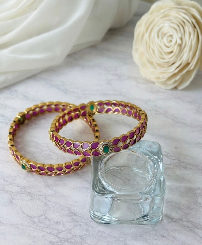 Antique Gold Polki Tear Drop Stone‑Studded Bangles