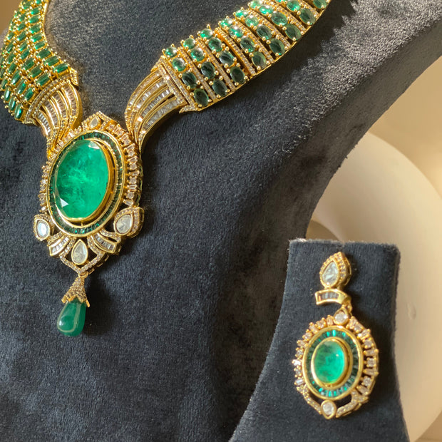 Emerald Opulence Necklace Set