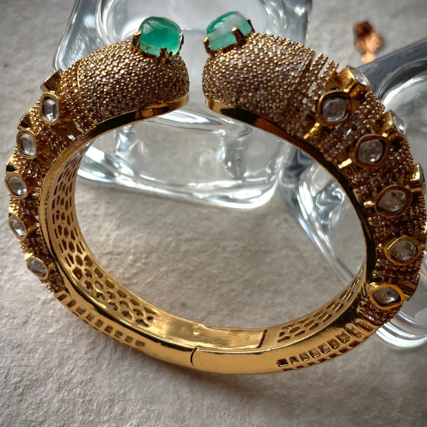 Emerald Empress: The Royal Serpent Bracelet