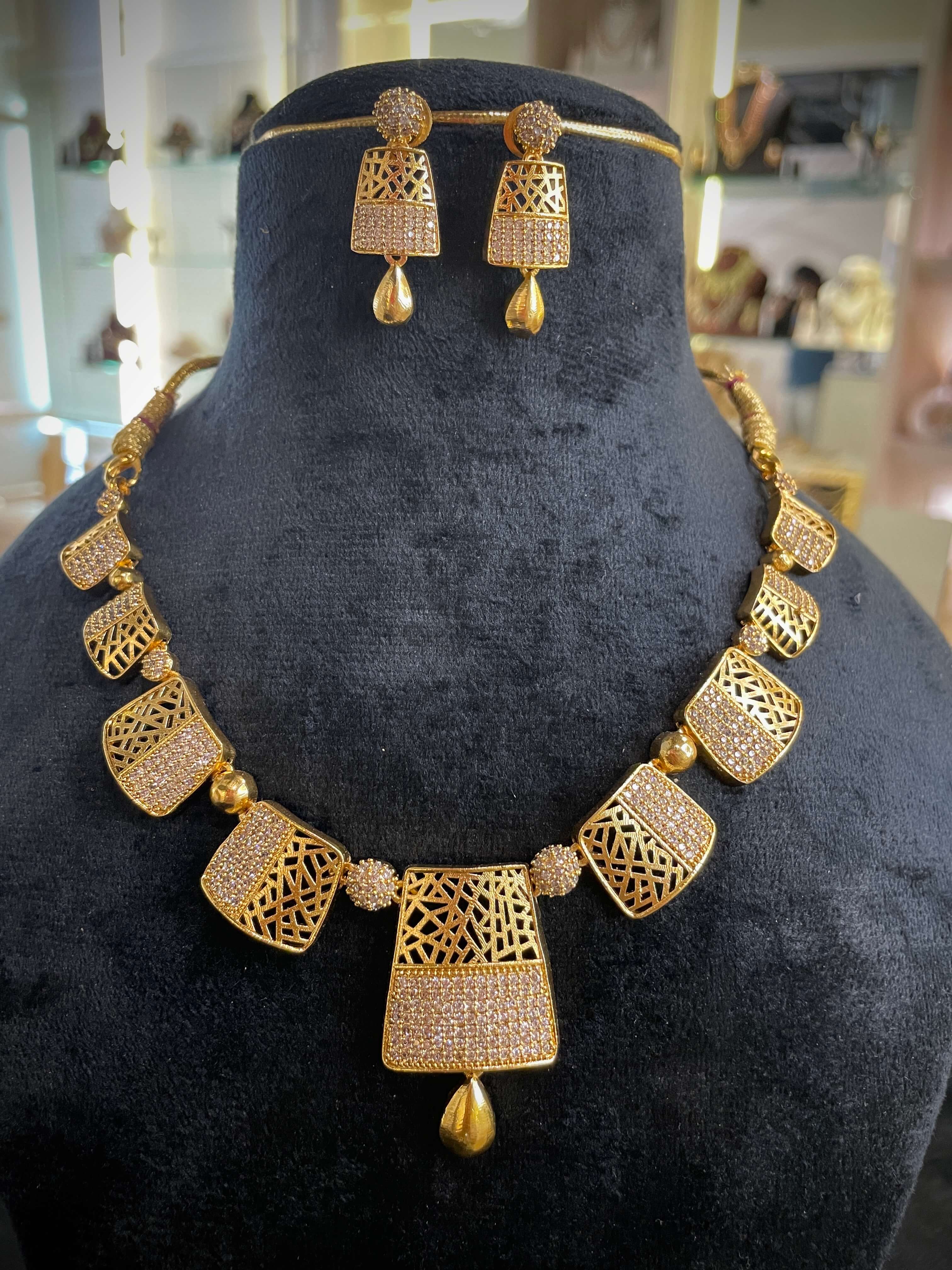 Regal Gold Statement Choker Necklace Set