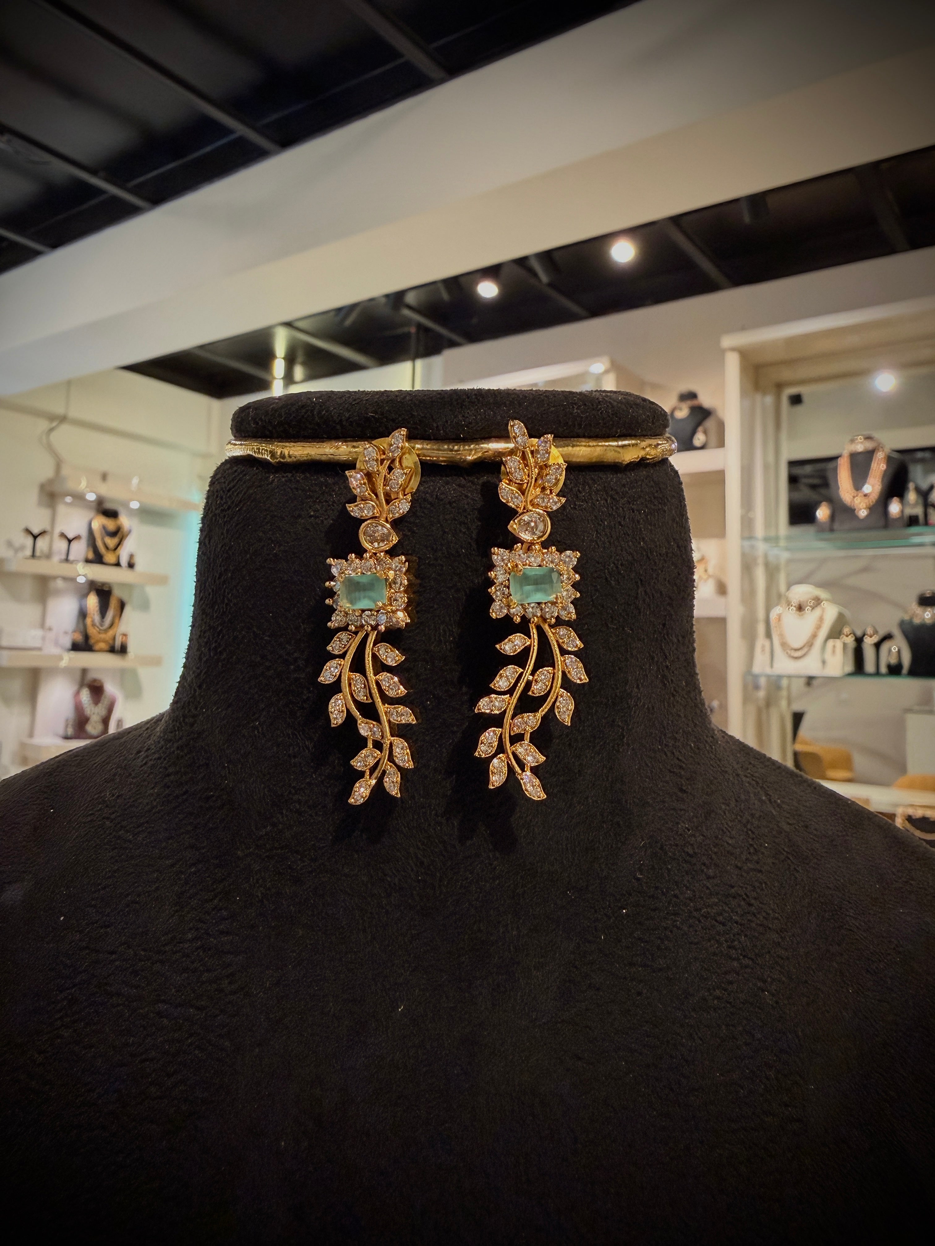 Designer Stone Leaf Necklace Set