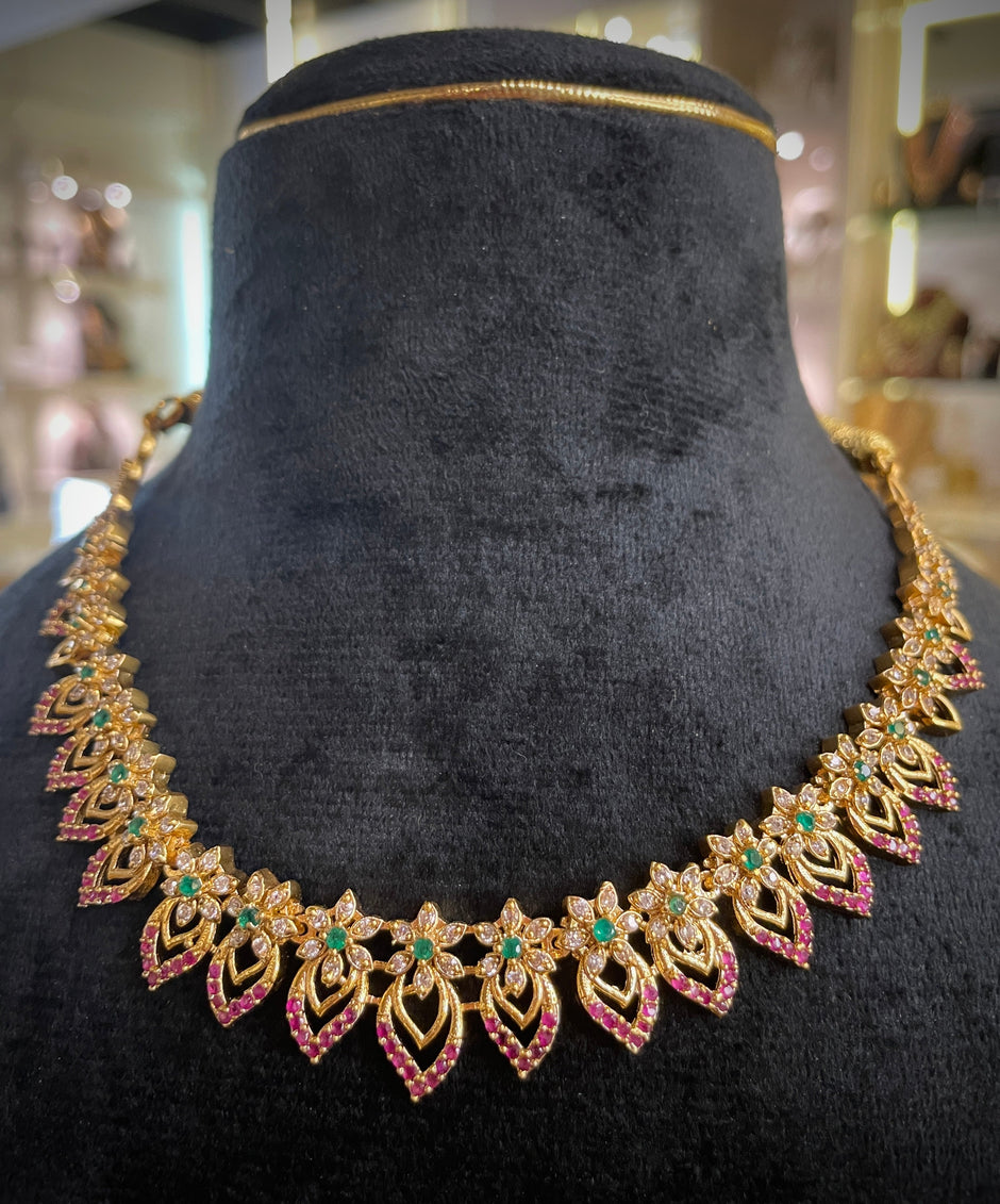 Floral Leave Ruby Emerald Necklace Set