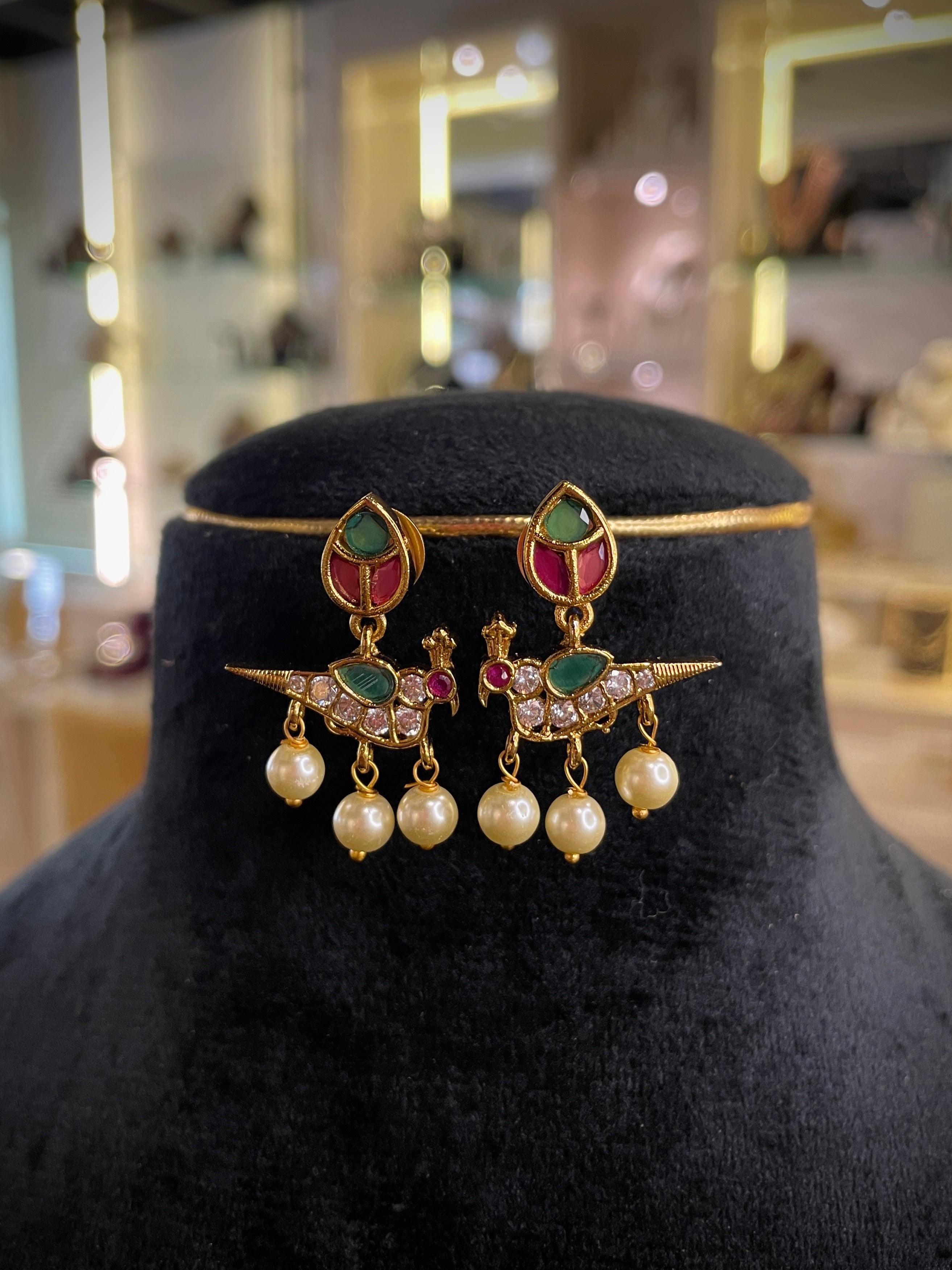 Parrot Pearl Ruby Green Gold Necklace Set